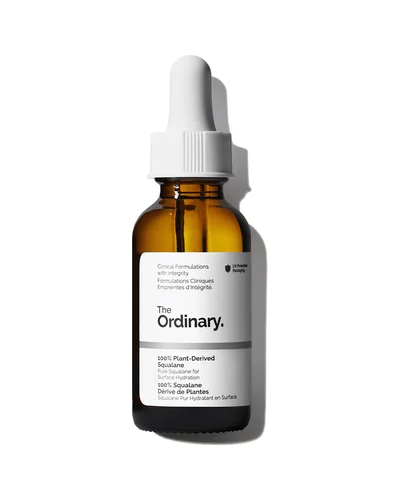 Envase de 100% Plant-Derived Squalane sobre fondo blanco
