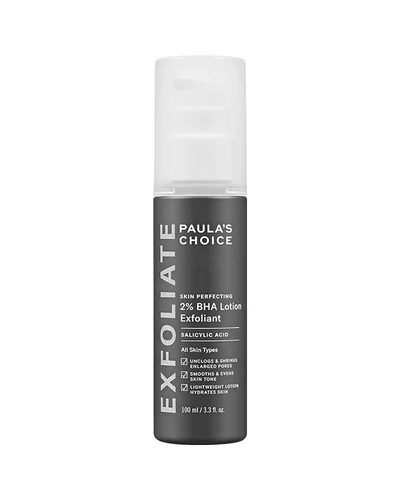 Envase de Skin Perfecting 2% BHA Loción Exfoliante sobre fondo blanco