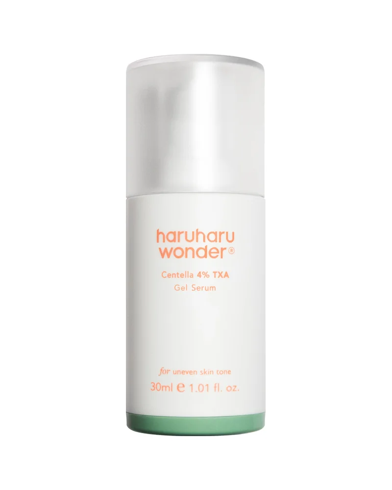 Envase de Centella 4% TXA Gel Serum sobre fondo blanco