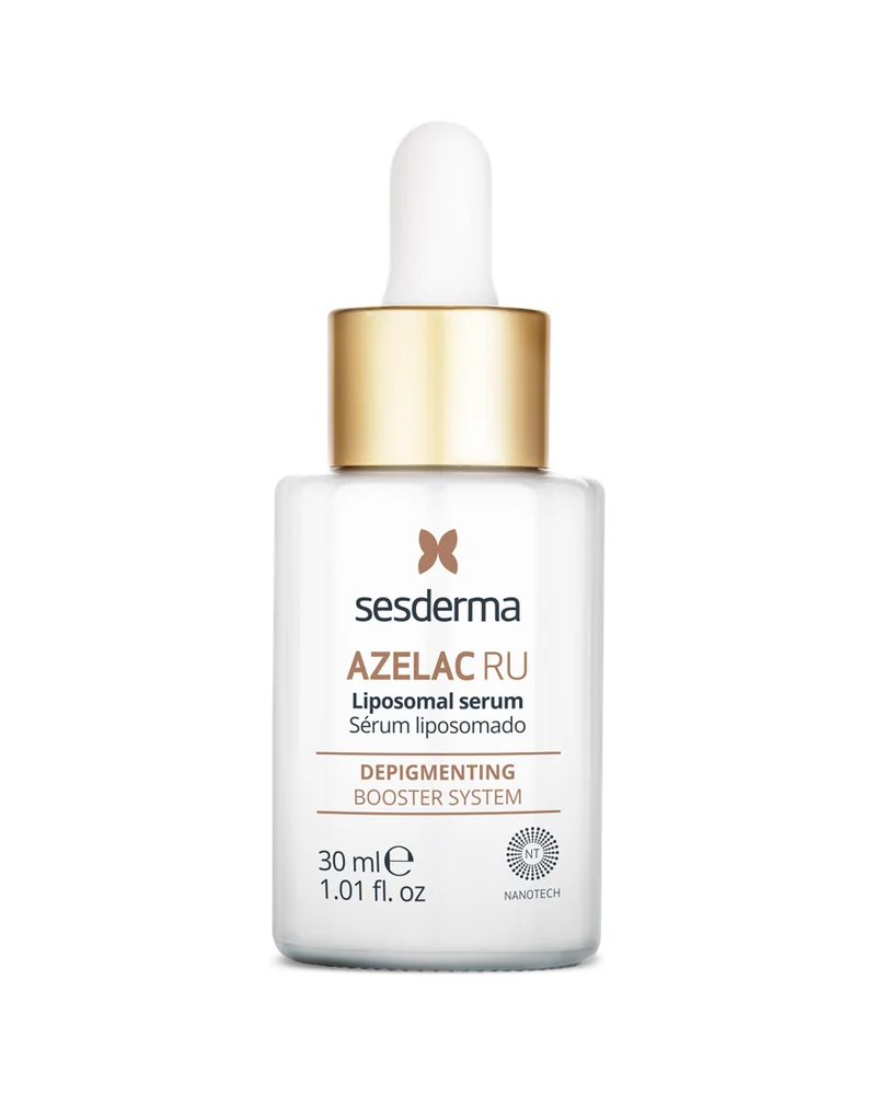 Envase de Azelac RU Liposomal Serum sobre fondo blanco
