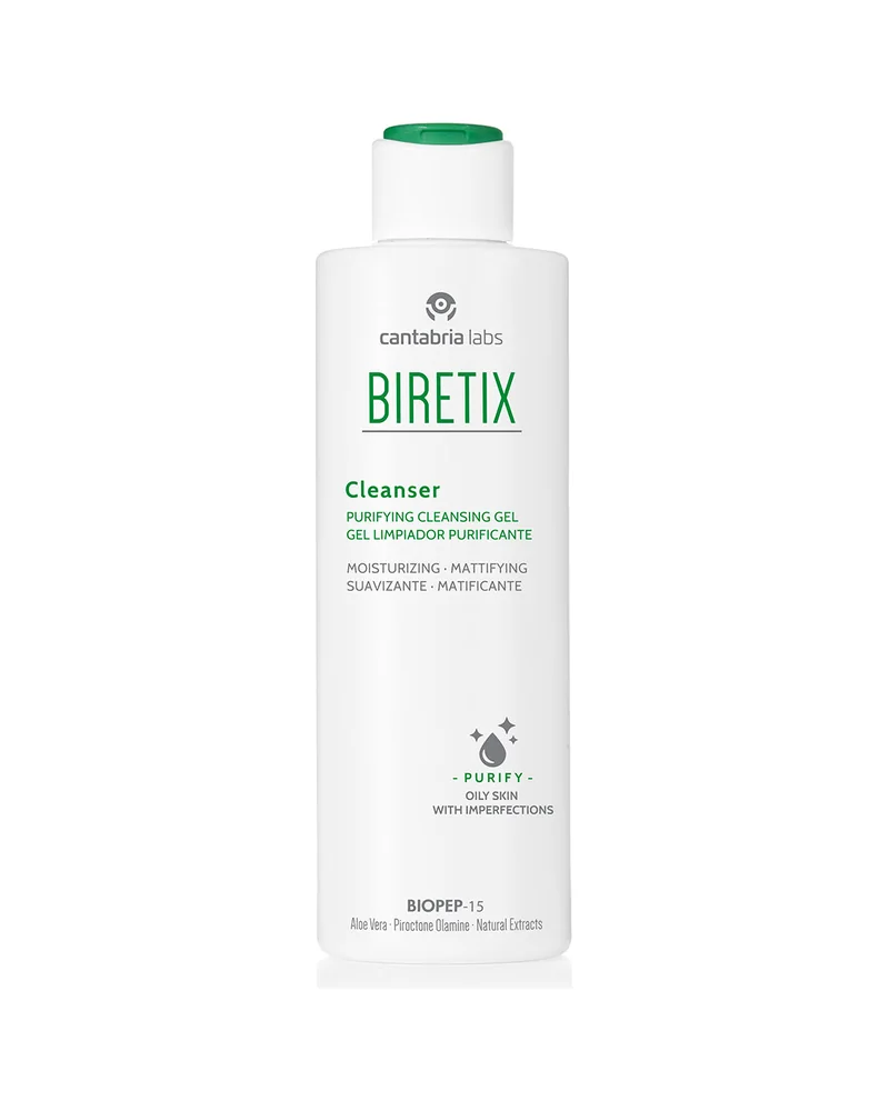 Envase de Biretix Cleanser de 200 ml sobre fondo blanco