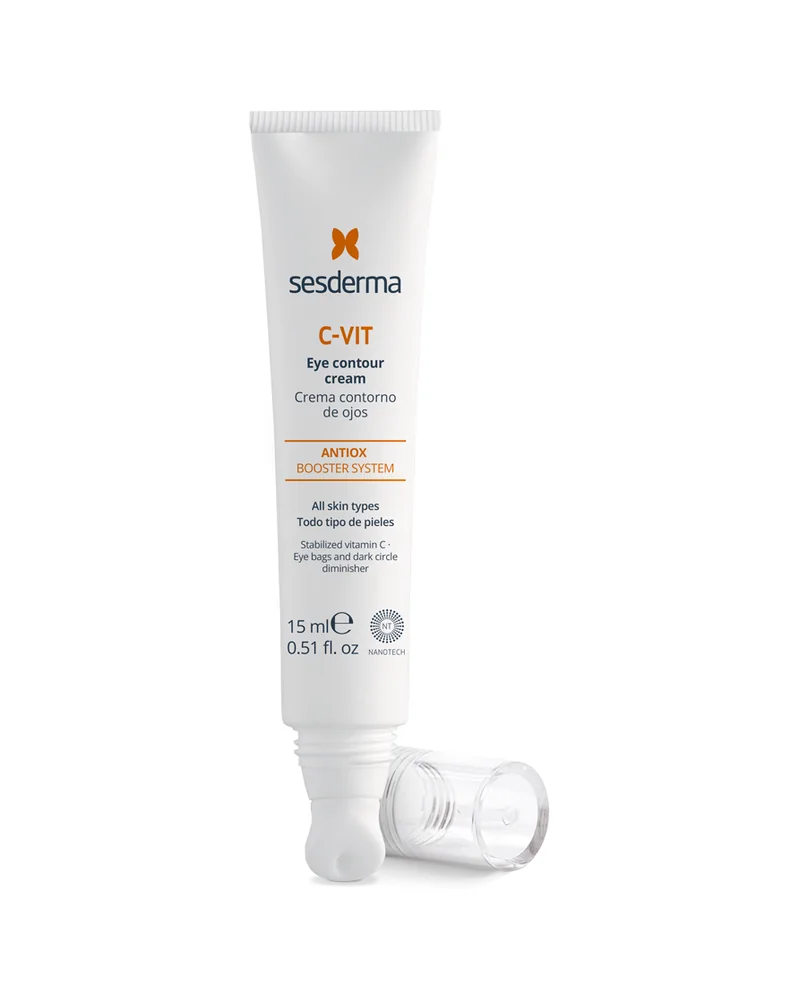 Envase de C-Vit Contorno de ojos sobre fondo blanco