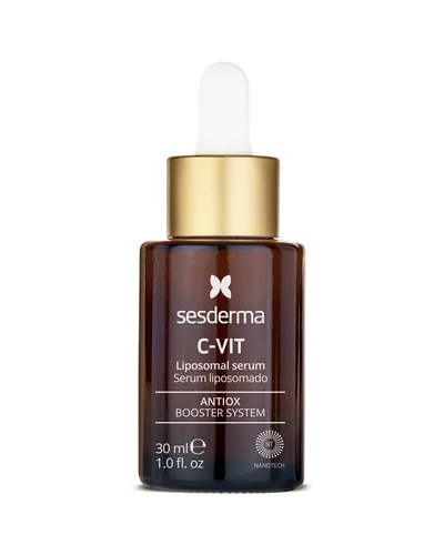 Envase de C-Vit Liposomal Serum sobre fondo blanco