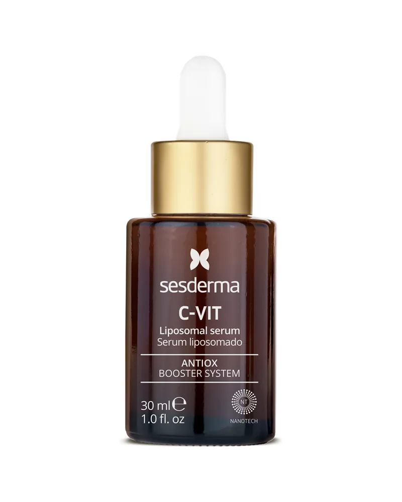 Envase de C-Vit Liposomal Serum sobre fondo blanco