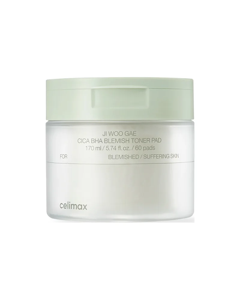 Envase de Ji Woo Gae Cica BHA Blemish Toner Pad sobre fondo blanco