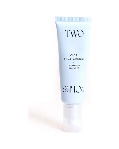 Envase de Cica Face Cream sobre fondo blanco