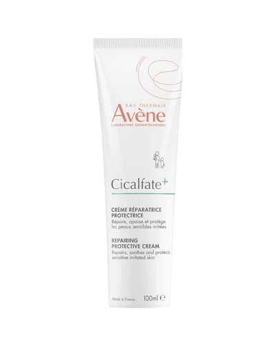 Envase de Cicalfate+ Crema Reparadora sobre fondo blanco