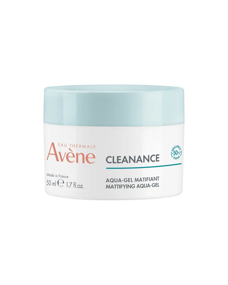 Envase de Cleanance Aqua-Gel Matificante sobre fondo blanco