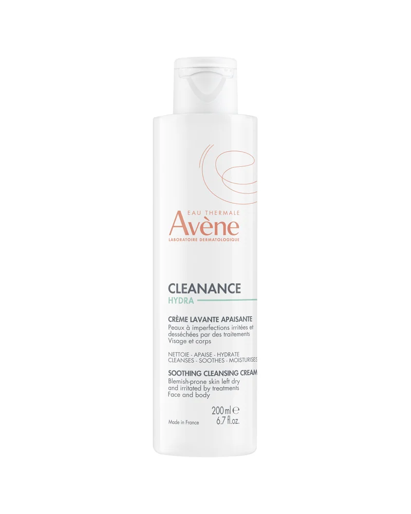 Envase de Cleanance Hydra Crema Limpiadora sobre fondo blanco