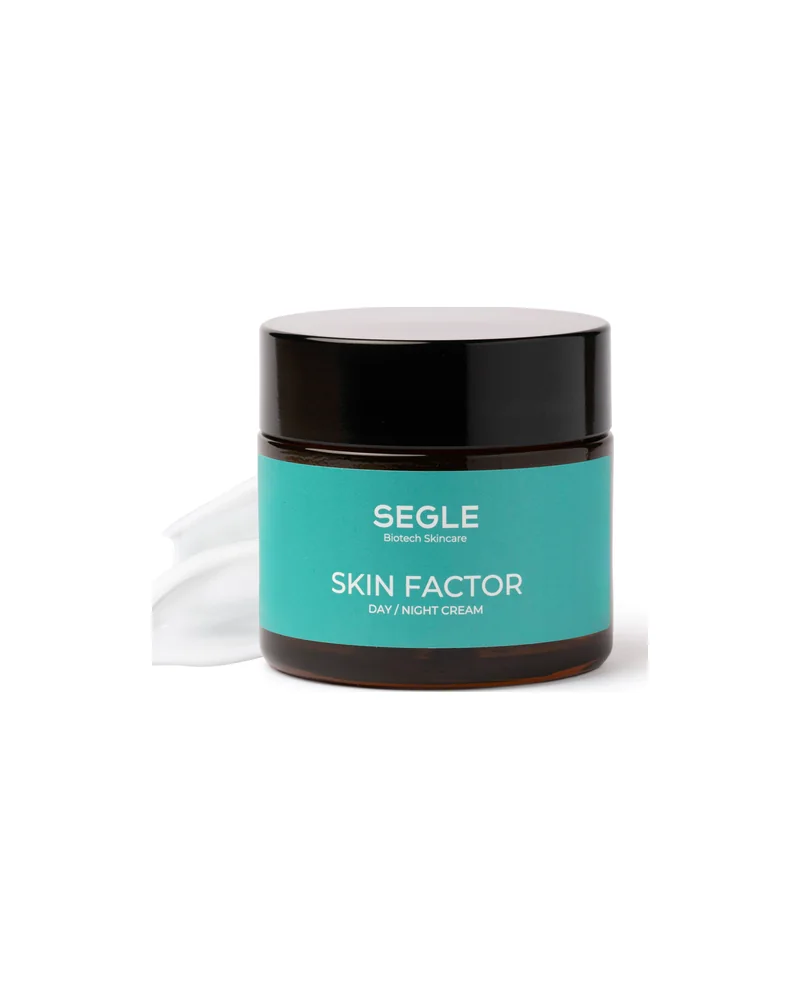Envase de Crema Skin Factor sobre fondo blanco