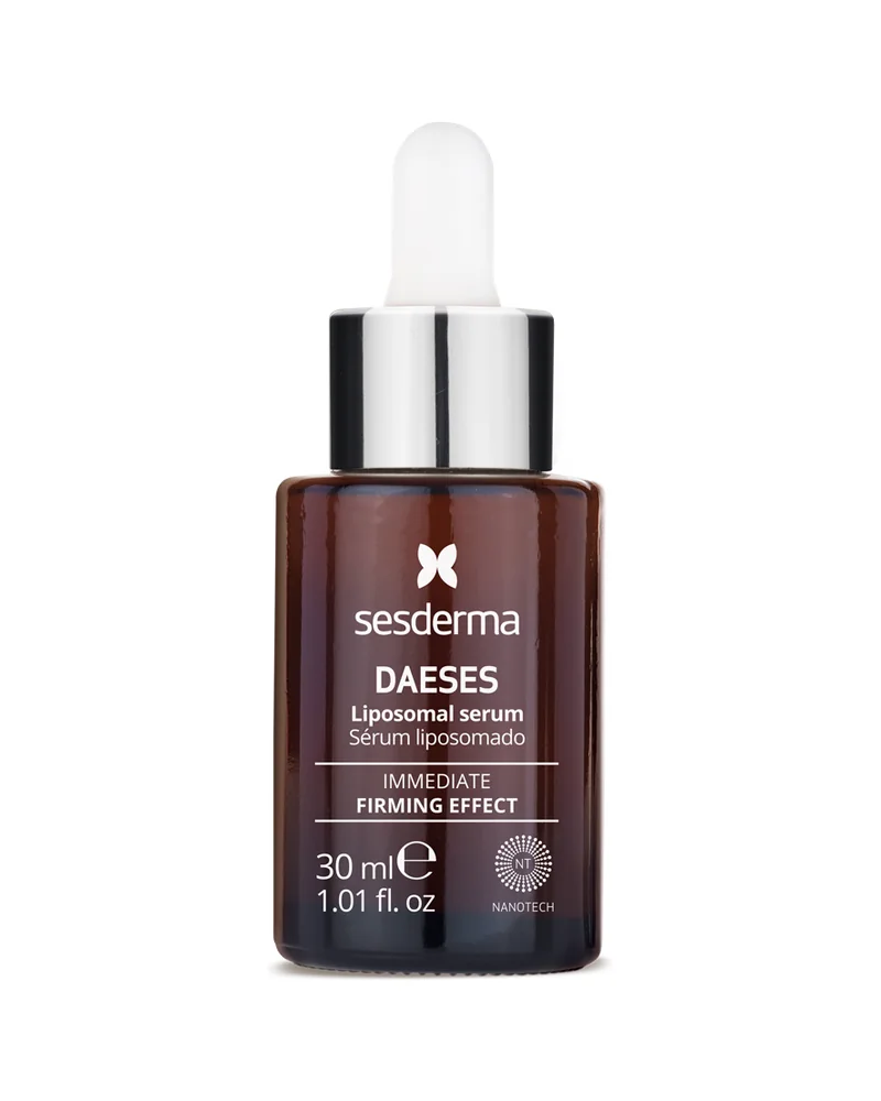 Envase de Daeses Liposomal Serum sobre fondo blanco