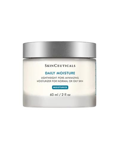 Envase de Daily Moisture sobre fondo blanco