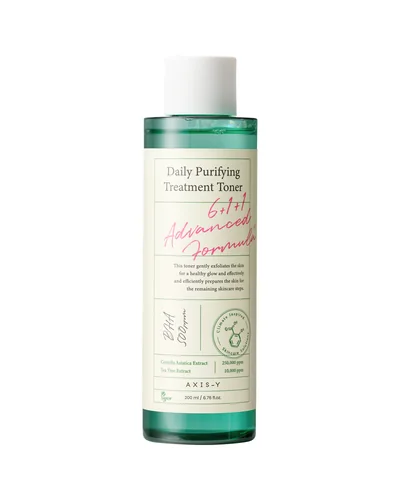 Botella de Daily Purifying Treatment Toner sobre fondo blanco