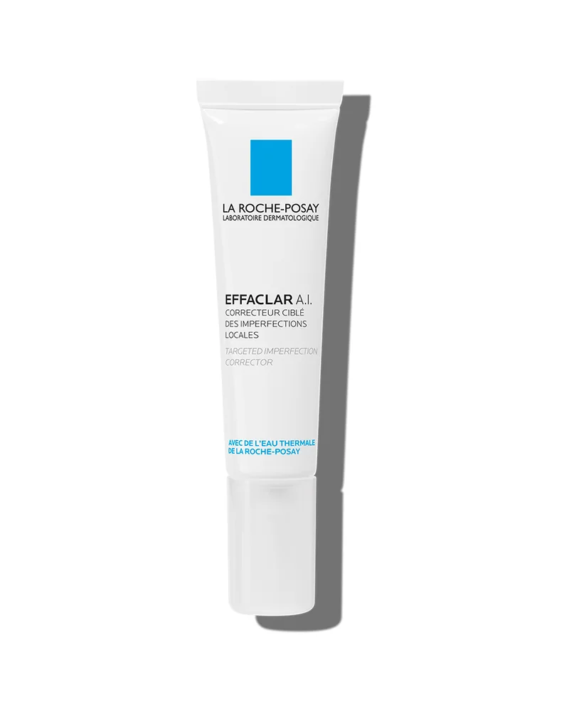 Envase de Effaclar A.I. sobre fondo blanco