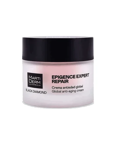 Envase de Epigence Expert Repair sobre fondo blanco