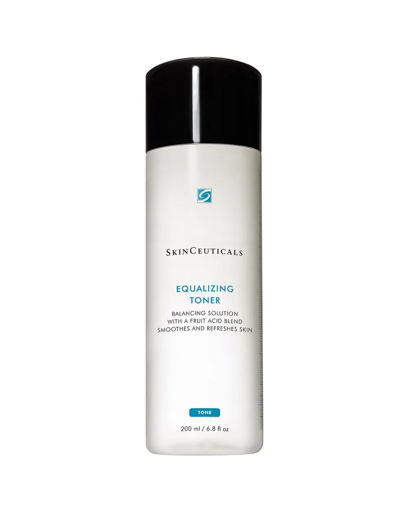 Envase de Equalizing Toner sobre fondo blanco