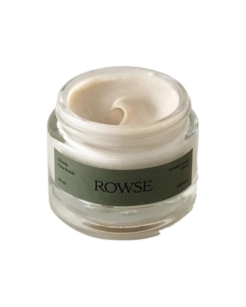 Envase de Exfoliante facial Oliveta de Rowse sobre fondo blanco