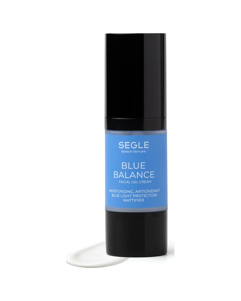 Envase de Gel Crema Blue Balance sobre fondo blanco