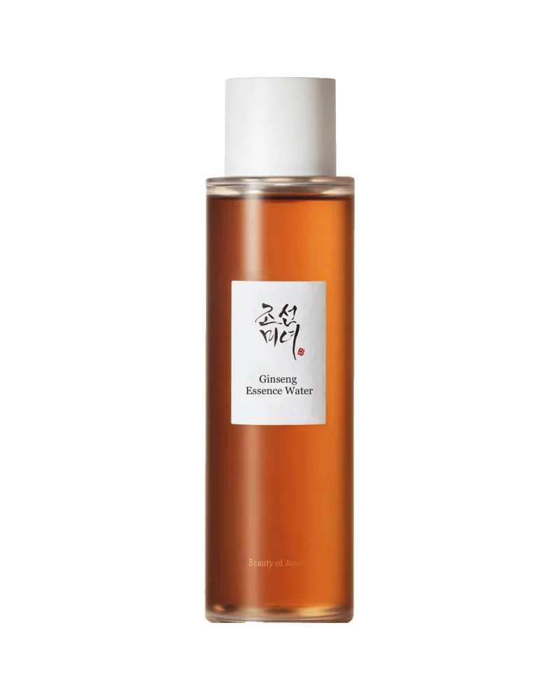 Envase de Ginseng Essence Water sobre fondo blanco