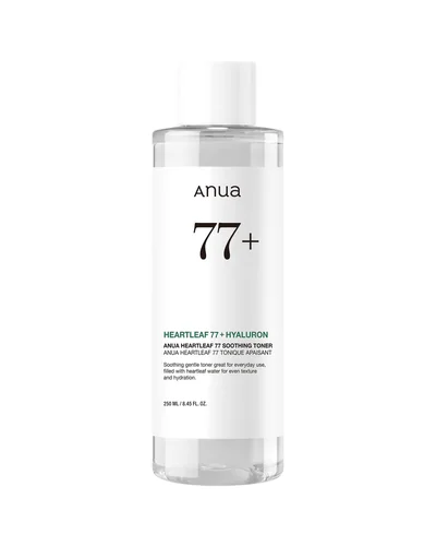 Envase de Heartleaf 77 Soothing Toner sobre fondo blanco