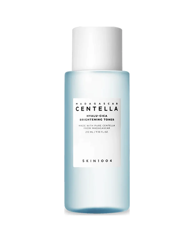 Envase de Madagascar Centella Hyalu-Cica Brightening Toner sobre fondo blanco