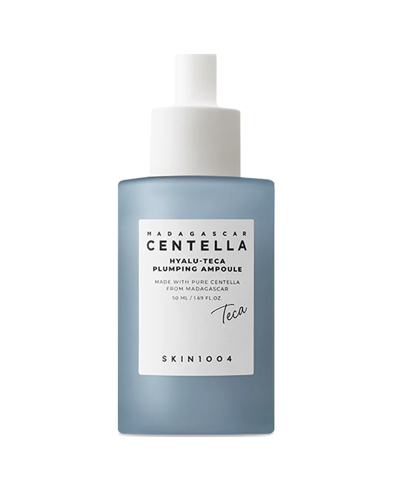 Envase de Madagascar Centella Hyalu-Teca Plumping Ampoule sobre fondo blanco