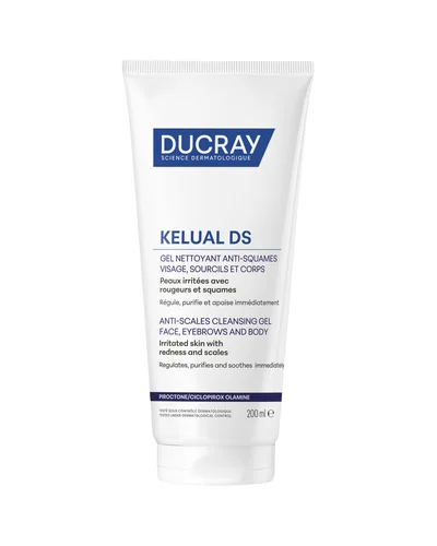 Envase de Kelual DS Gel limpiador antiescamas sobre fondo blanco