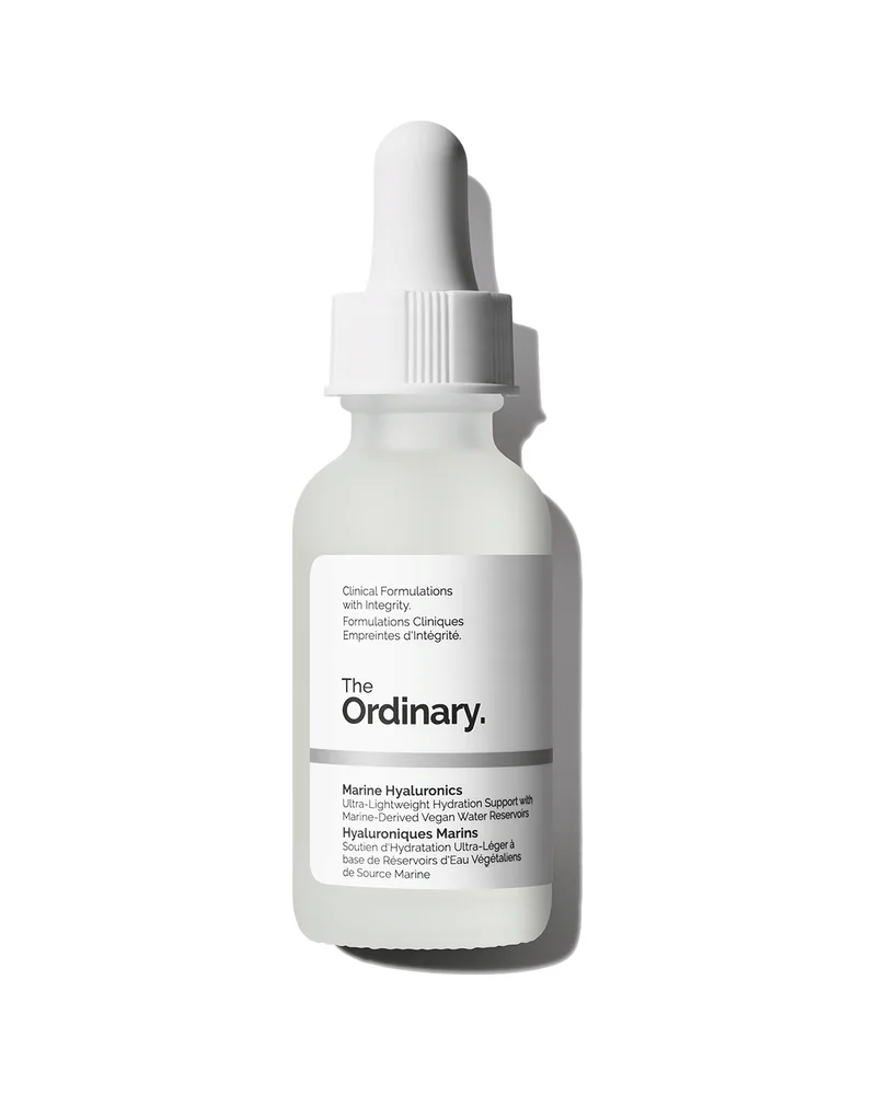 Envase de Marine Hyaluronics sobre fondo blanco