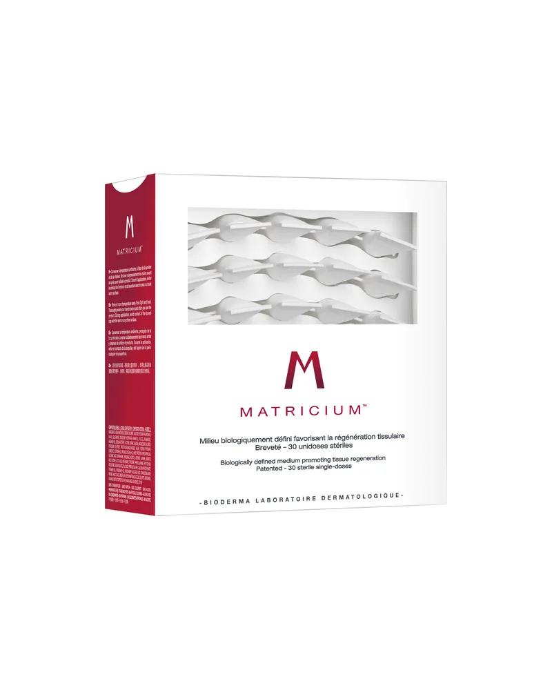 Envase de Matricium sobre fondo blanco