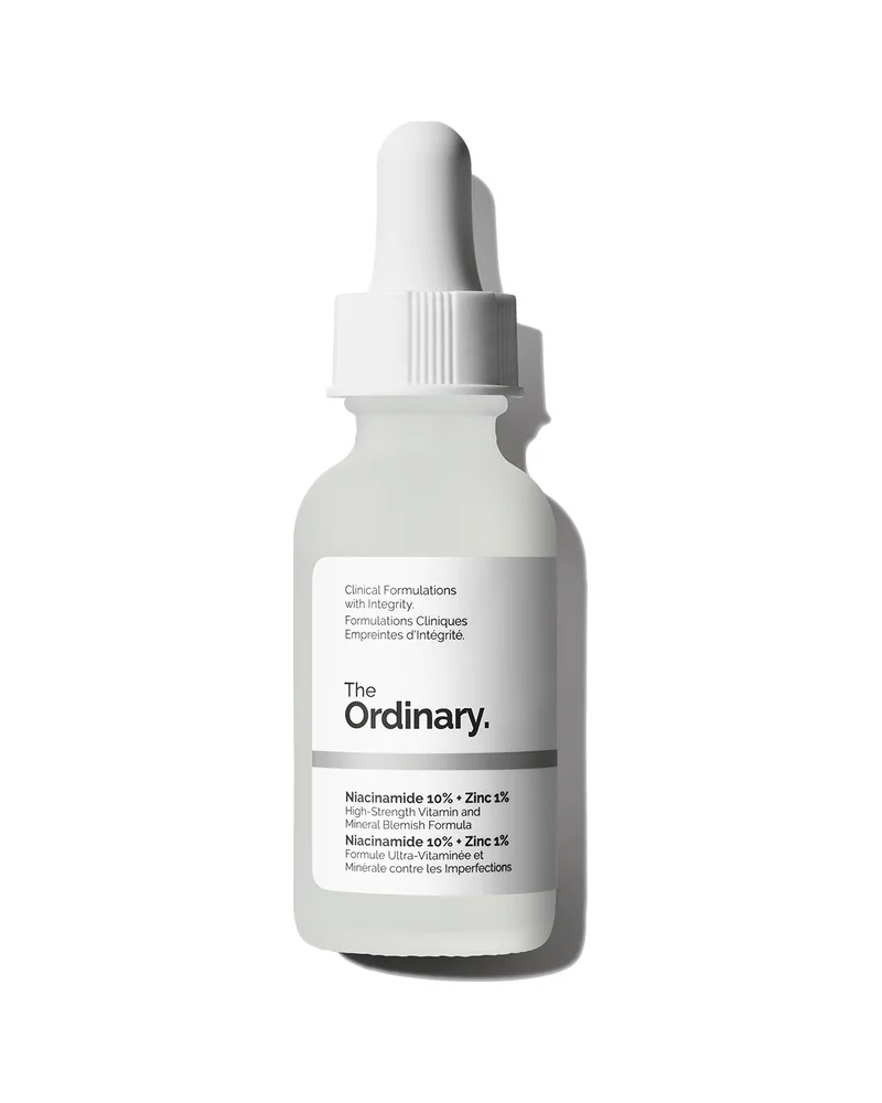 Envase de Niacinamide 10% + Zinc 1% sobre fondo blanco