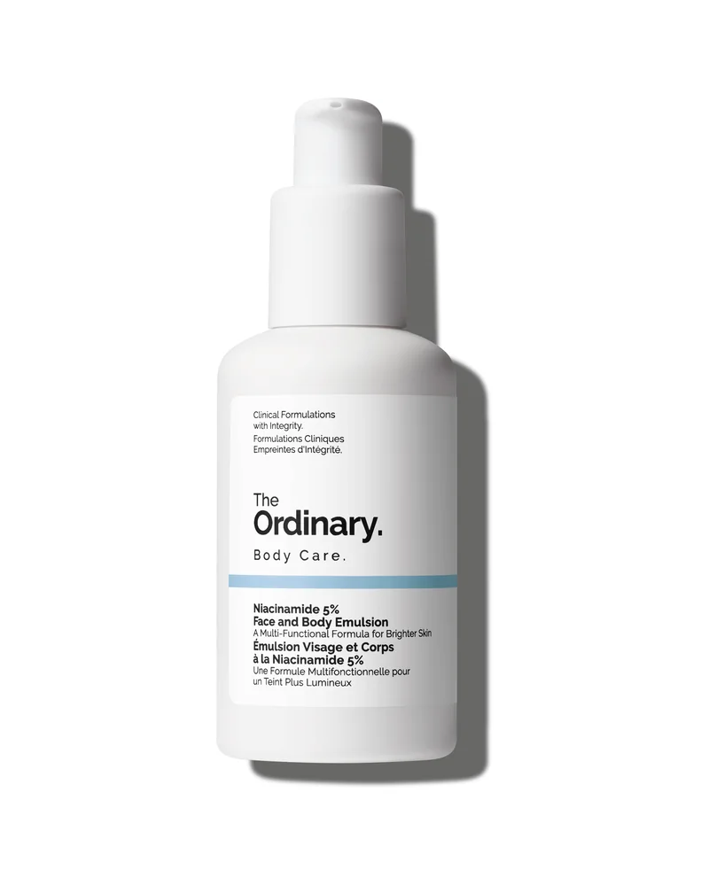 Envase de Niacinamide 5% Face and Body Emulsion sobre fondo blanco