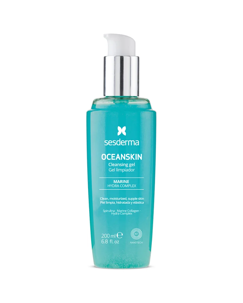 Envase de Oceanskin Gel limpiador sobre fondo blanco