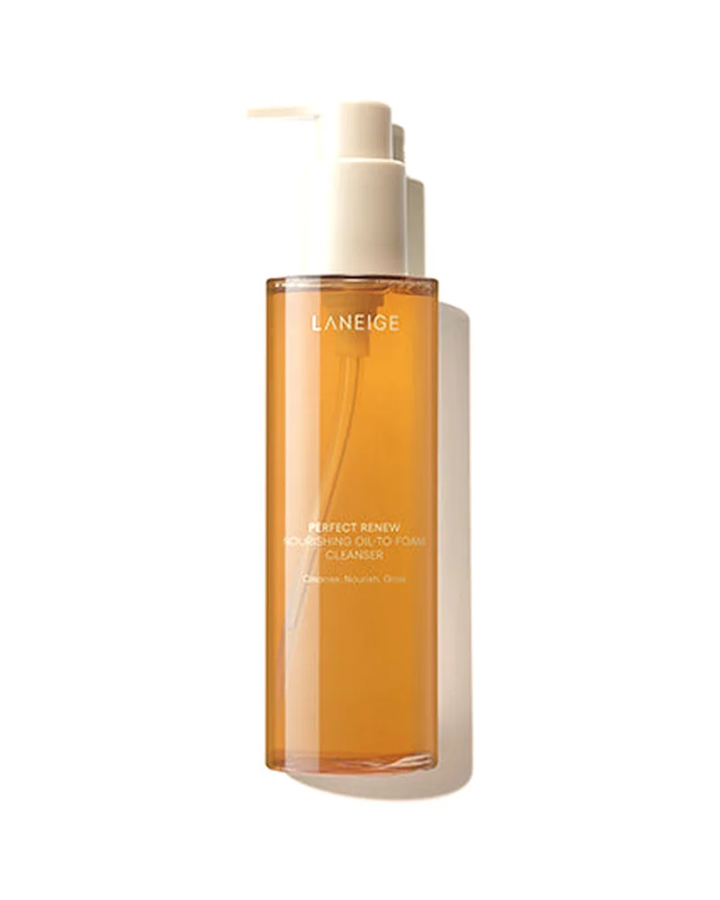 Frasco de Perfect Renew Nourishing Oil-To-Foam Cleanser sobre fondo blanco