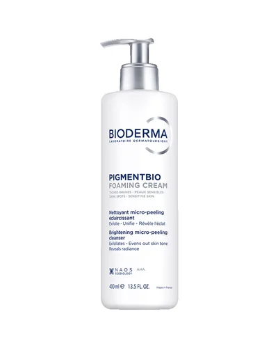 Envase de Pigmentbio Foaming Cream sobre fondo blanco