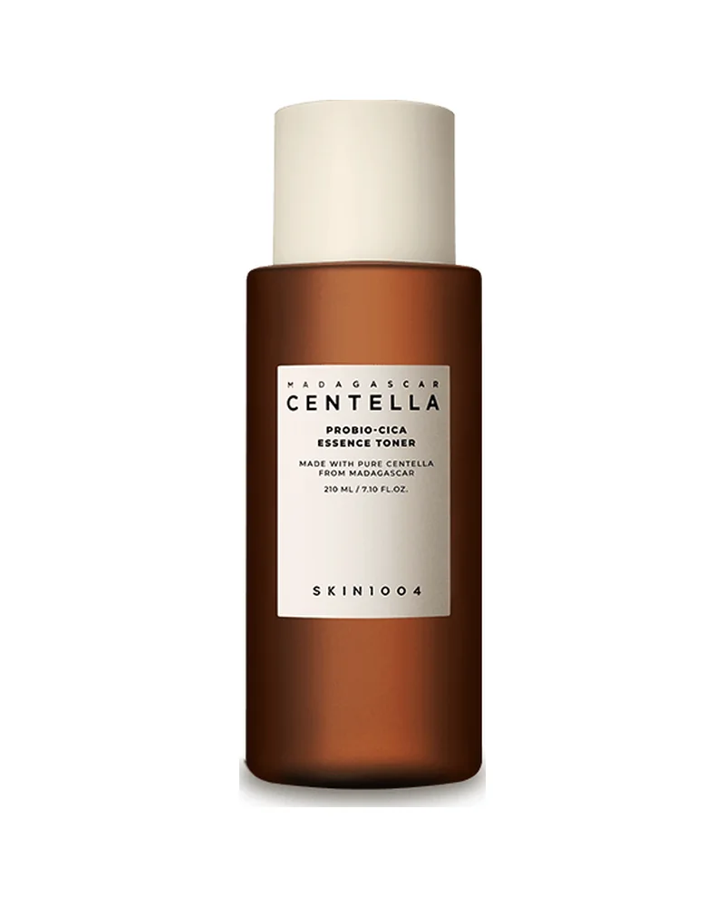 Envase de Madagascar Centella Probio-Cica Essence Toner sobre fondo blanco