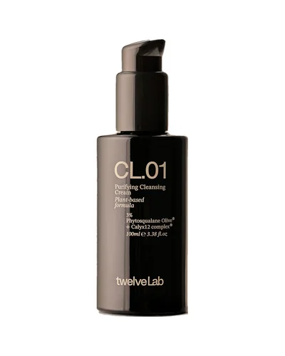 Envase de Purifying Cleansing Cream sobre fondo blanco