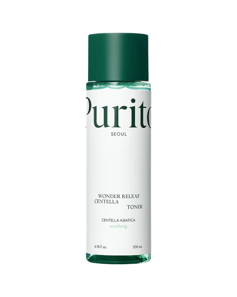 Envase de Wonder Releaf Centella Toner sobre fondo blanco