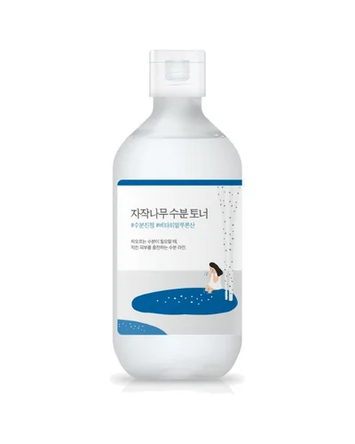 Envase de Birch Moisturizing Toner sobre fondo blanco