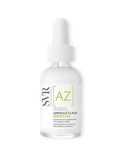 Envase de Sebiaclear Ampoule Flash sobre fondo blanco