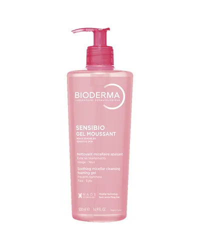 Envase de Sensibio Gel Moussant sobre fondo blanco