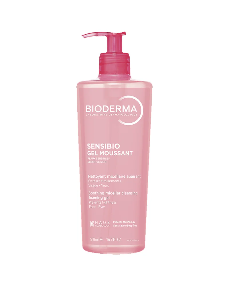Envase de Sensibio Gel Moussant sobre fondo blanco