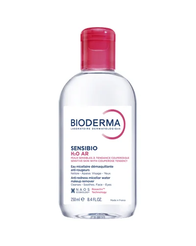 Envase de Sensibio H2O AR sobre fondo blanco