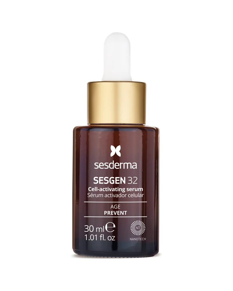 Envase de Sesgen 32 Sérum sobre fondo blanco