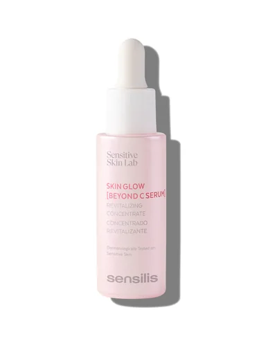 Envase de Skin Glow Beyond C Serum sobre fondo blanco