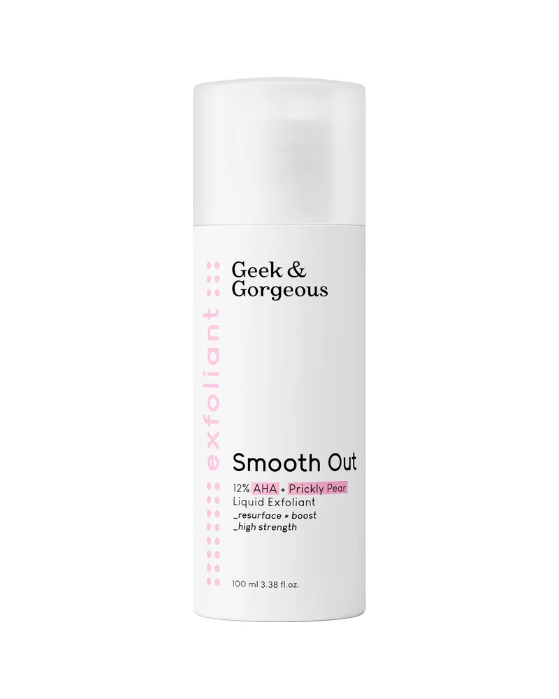Envase de Smooth Out de 100 ml sobre fondo blanco