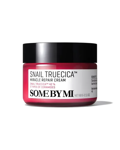 Tarro de Snail Truecica Miracle Repair Cream sobre fondo blanco