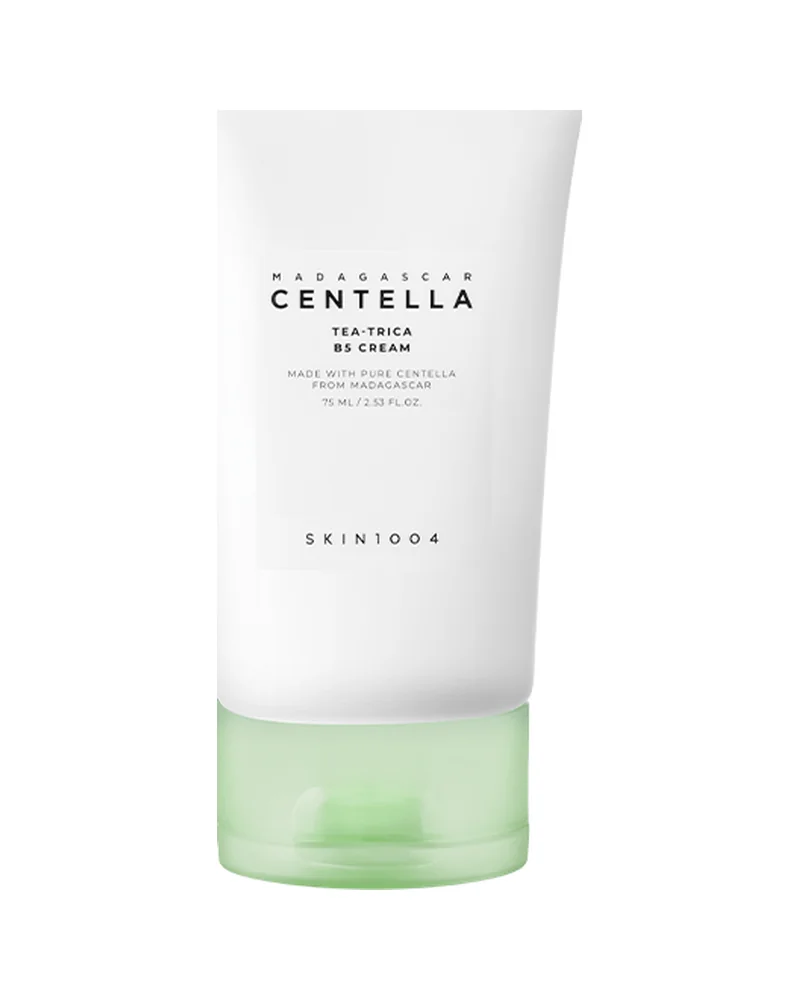 Envase de Madagascar Centella Tea-Trica B5 Cream sobre fondo blanco