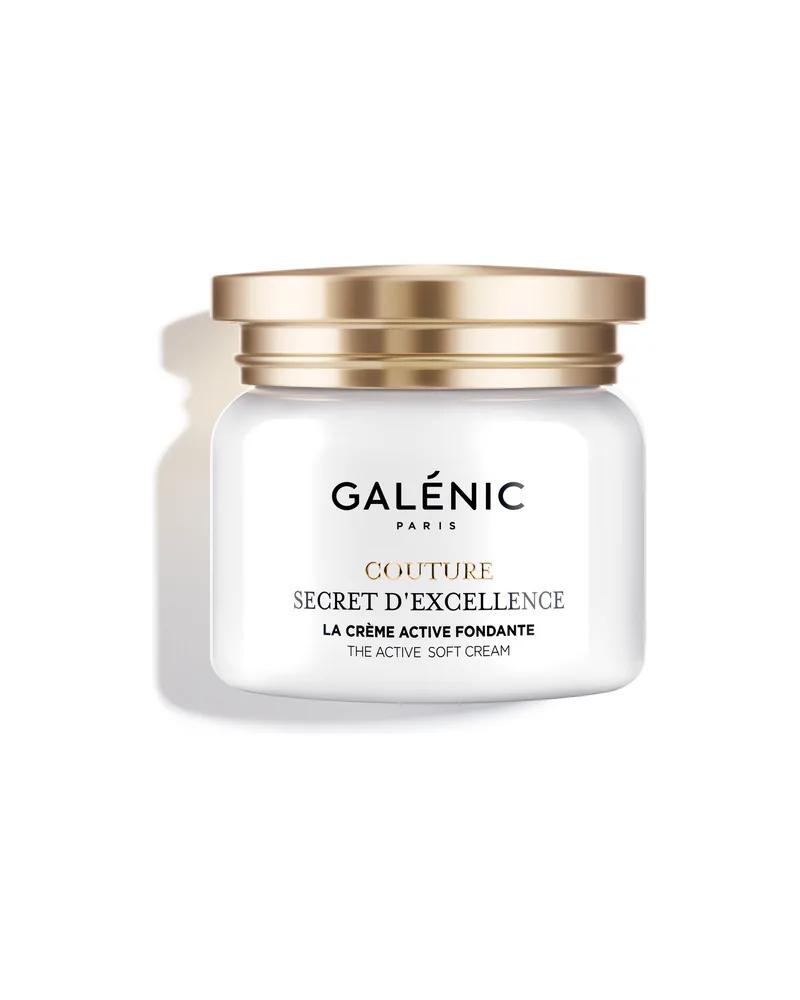 Tarro de The Active Soft Cream sobre fondo blanco