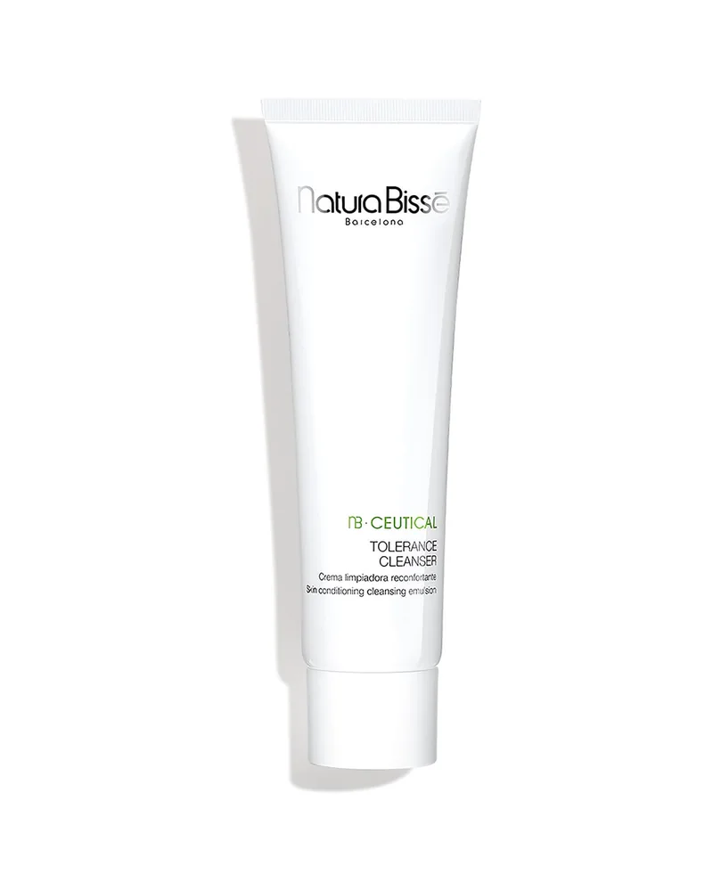 Envase de Tolerance Cleanser sobre fondo blanco