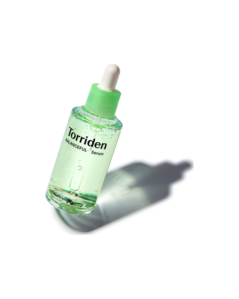 Envase de Balanceful Serum sobre fondo blanco